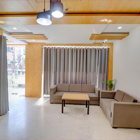 Fabhotel Premium Kashi พาราณสี ภายนอก รูปภาพ