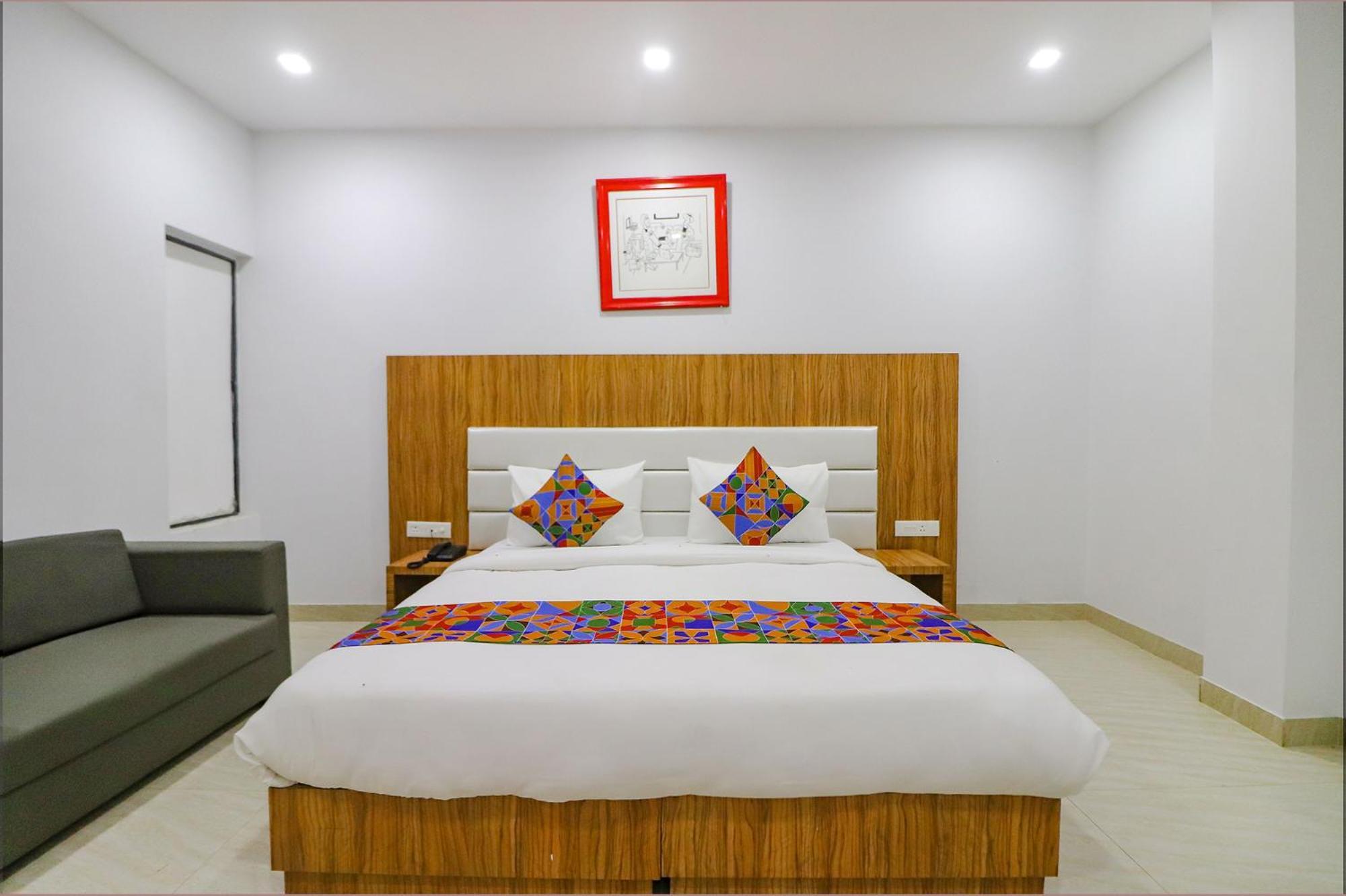 Fabhotel Premium Kashi พาราณสี ภายนอก รูปภาพ